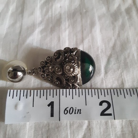 Emerald Green Glass Cabochon Drop Dangle Silver Tone Earrings - Picture 4 of 5